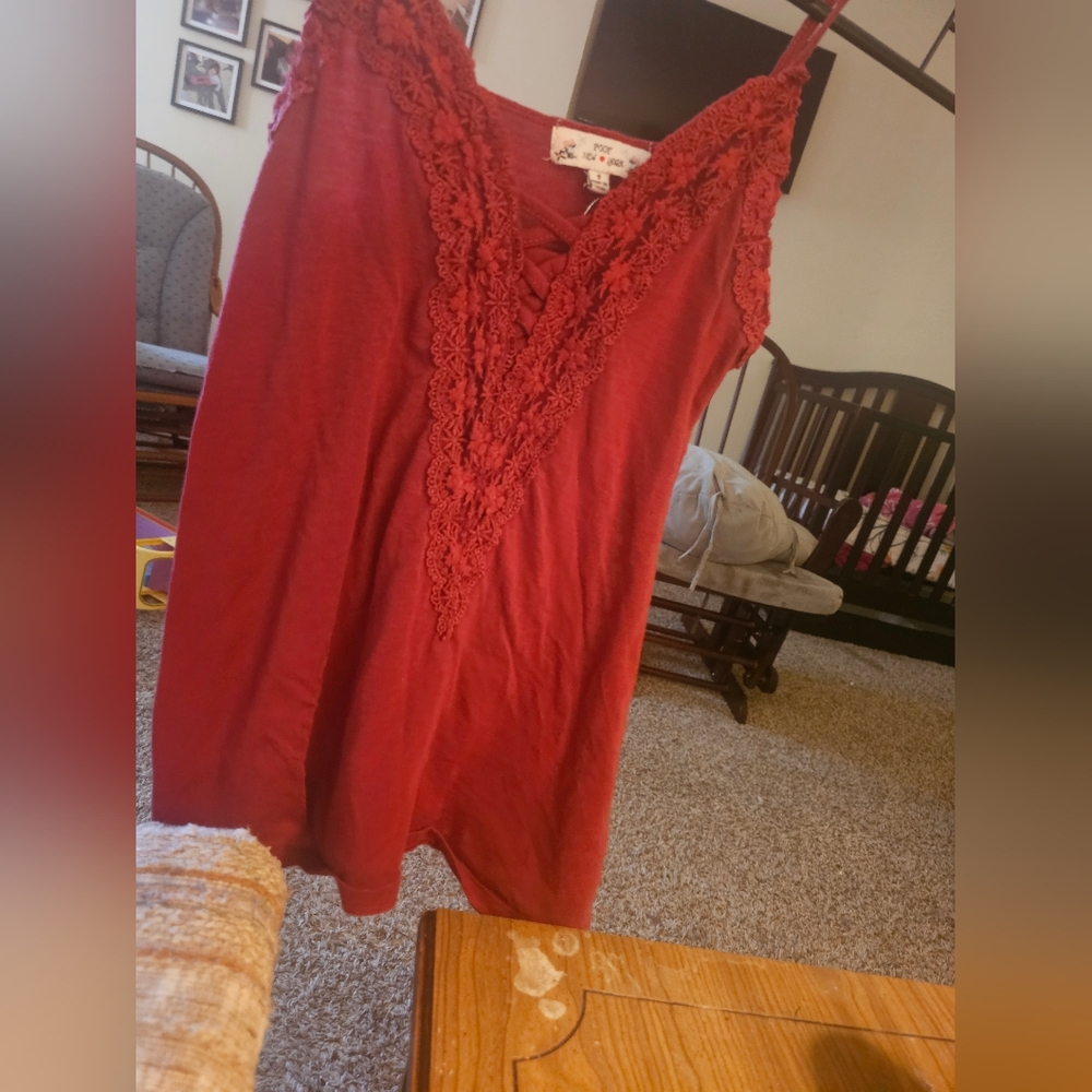 BRAND NEW Without Tags Beautiful  Mesha lace Overlay  Tank Top